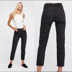 Black Levi’s Altered Straight W26